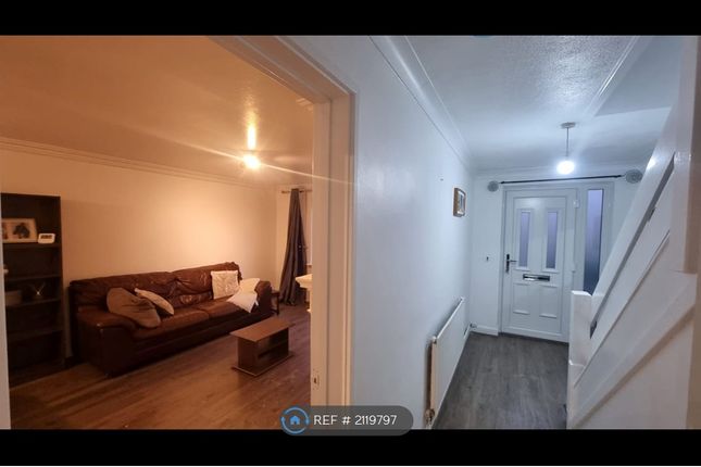 Long Lynderswood, Basildon, Basildon photo 4