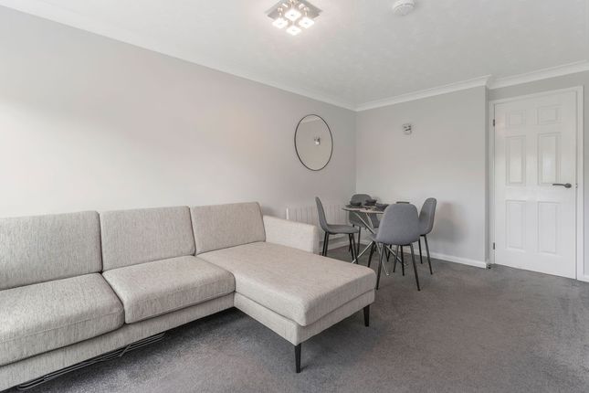 Fauldburn, East Craigs, Edinburgh, EH12 8YJ, Edinburgh photo 2