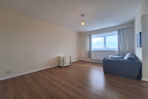 Thumbnail Flat to rent in Byron Close, London