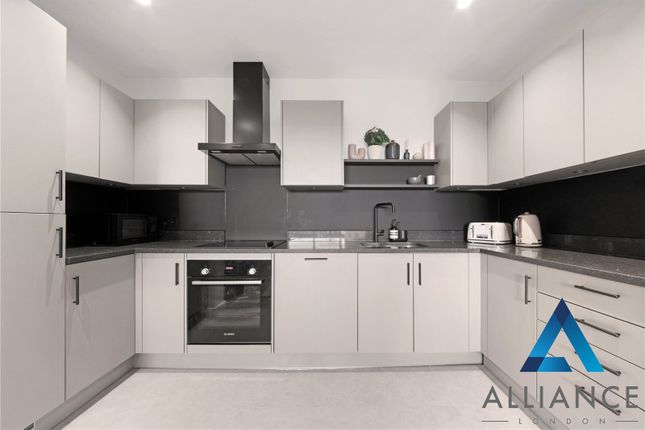 Flat 9, Vitruvian Court, 7, Rolling Mills Mews, London photo 4