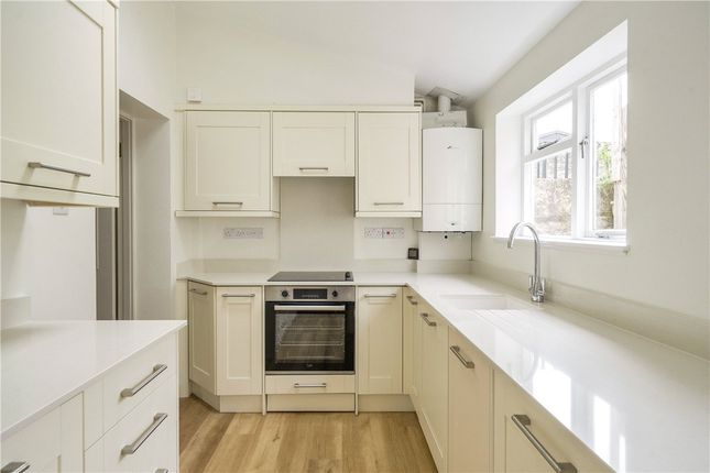 2, Lark Place, Bath photo 3