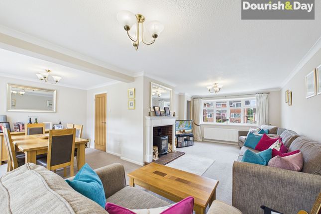 7 Brookside, Stafford photo 2