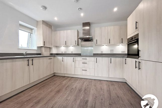 Flat 15, Gladiator Court, 1, Batesford Close, West Malling photo 4