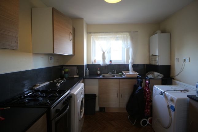 142, Prince Regent Lane, London photo 4