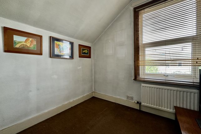 Terraced house for sale in Yarmouth Road, Watford