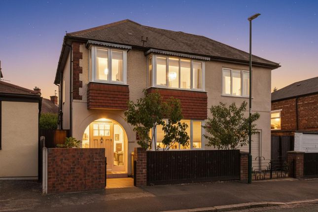 4-bed house on 29 Dale View Road, Nottingham, £375,000