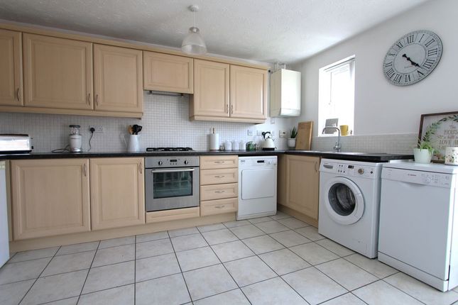 6, Blakeshay Close, Leicester photo 4