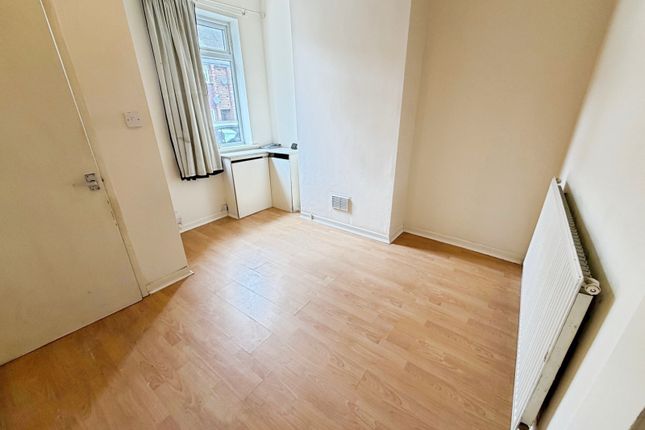 46, Broom Street, Staffordshire photo 2