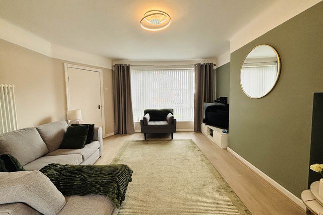 3, Rowan Drive, Liverpool photo 2