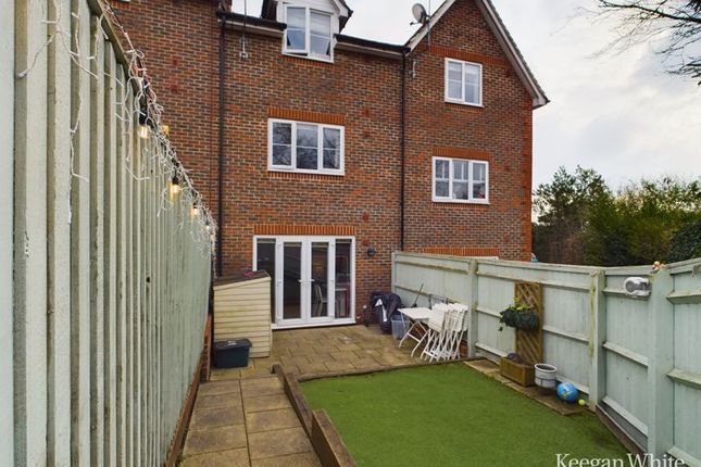 Town house for sale in Hamilton View, High Wycombe