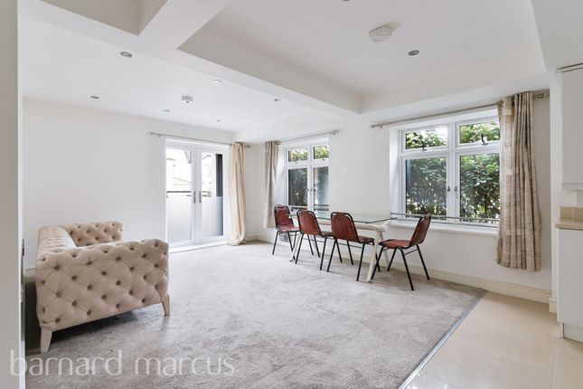 Flat 1 Sloan Court, Coombe Road, New Malden photo 3