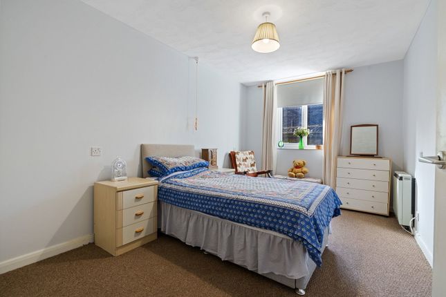Summerhouse Court,6, Headley Road, Hindhead photo 4