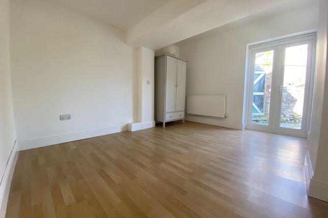 Ground Floor Flat, 1, Paget Street, Cardiff photo 5