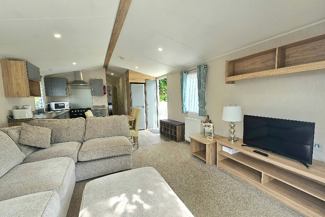 Brynteg Country And Leisure Retreat, Llanrug, Gwynedd photo 3