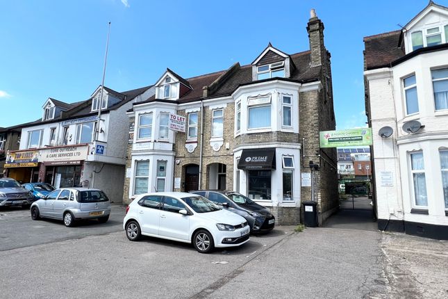Office to let in Green Lanes, Palmers Green