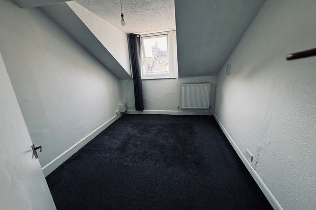 Flat 5 33 Worcester House, New Street, Paignton photo 3