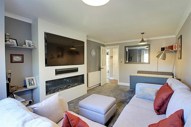 25, Lakeview, Kings Langley photo 4