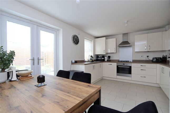 50, Fitz Hugh Crescent, Milton Keynes photo 4