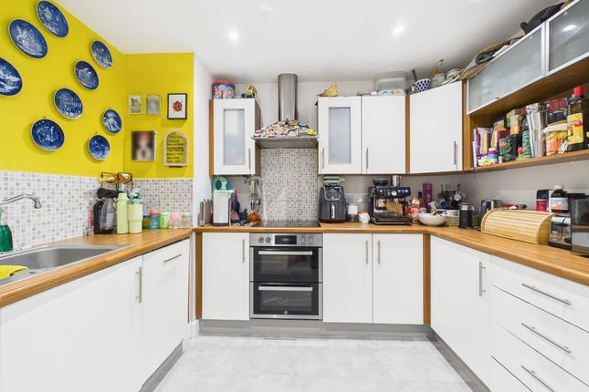 Apt 17, Lexington Place, Nottingham photo 3