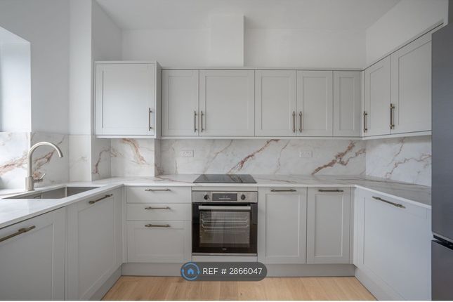 Flat, St Annes Court Salusbury Road, London photo 4