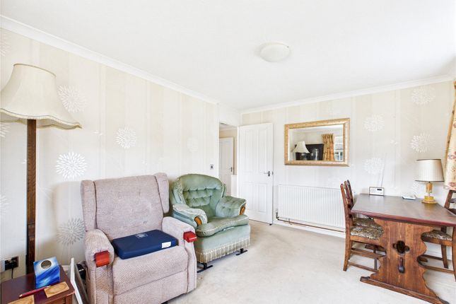 71, Gosford Way, Suffolk photo 3