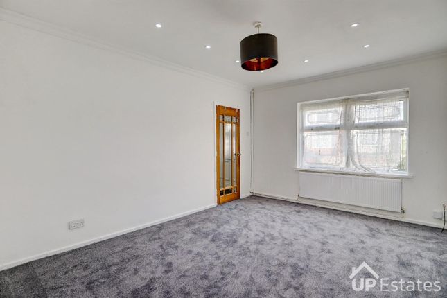 396, Middlemarch Road, Coventry photo 3