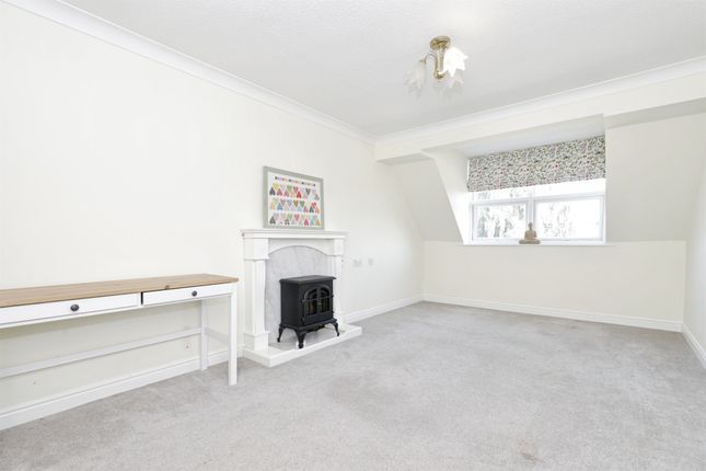 Flat 23, Ashgrove, 43, The Village, York photo 3