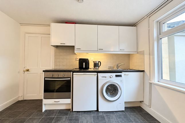 Garden Flat, 12 Lansdown Road, Bristol photo 5
