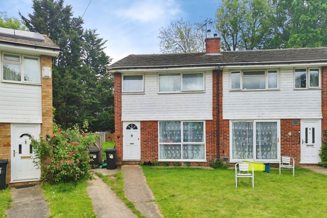 3-bed house on 16, Reynards Close, Wokingham, £335,000