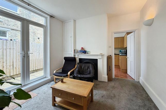 41, Rous Road, Newmarket photo 4