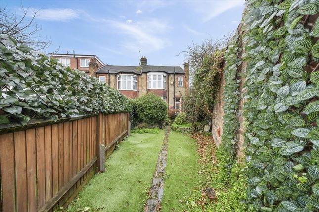 End terrace house for sale in Oaktree Avenue, London