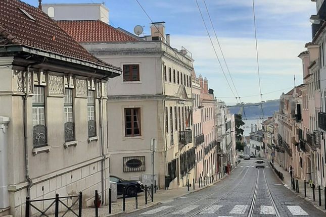 Thumbnail Apartment for sale in Lapa, Lisbon, Portugal, 1200-836