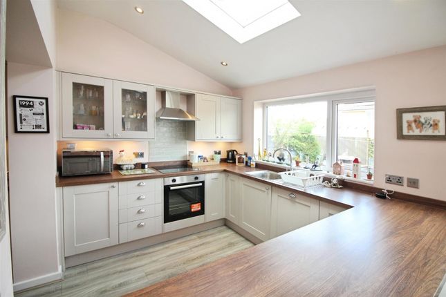 30, Low Garth Road, Leeds photo 2