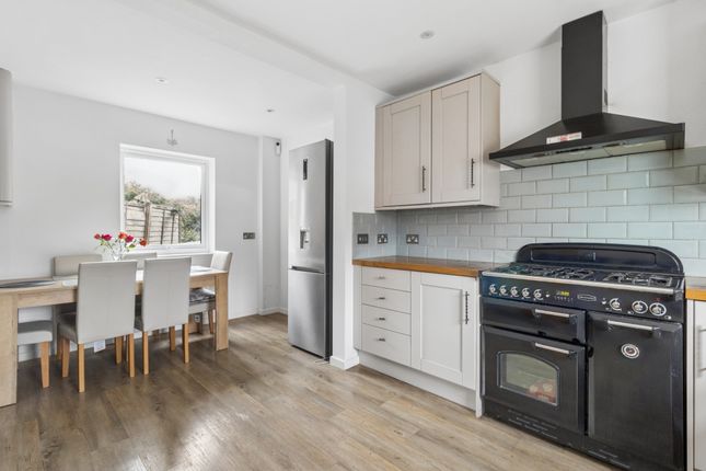 44, Grove Road, Amersham photo 3