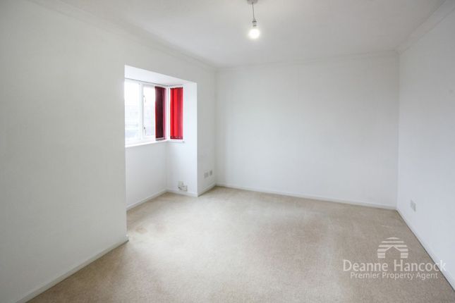 91 College Dean Close, Plymouth photo 4