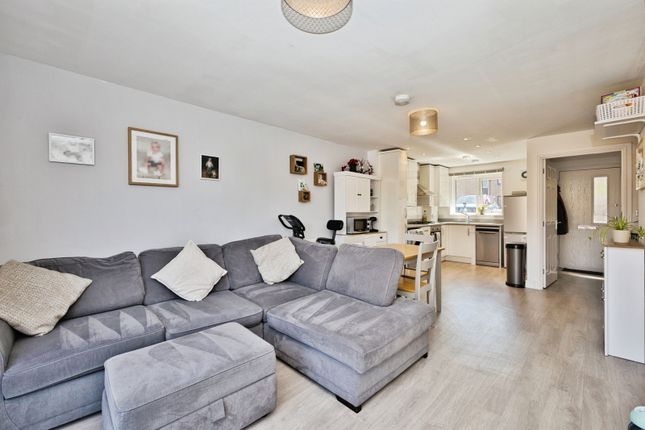 17 Apple Tree Court,, Isaacs Close, Somerset photo 3