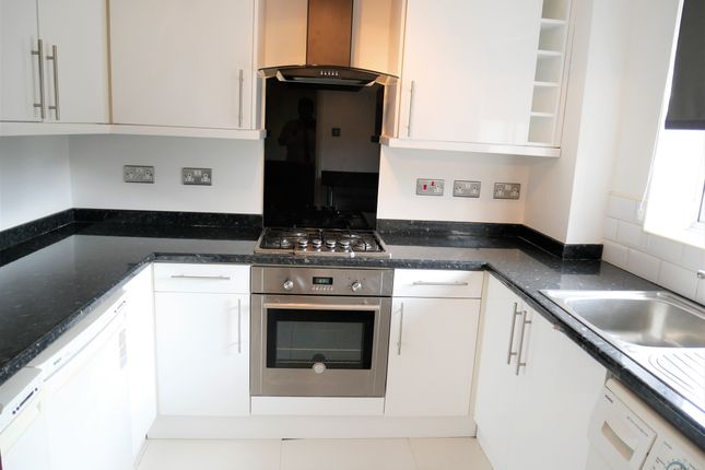 Kilberry Close, Isleworth photo 3