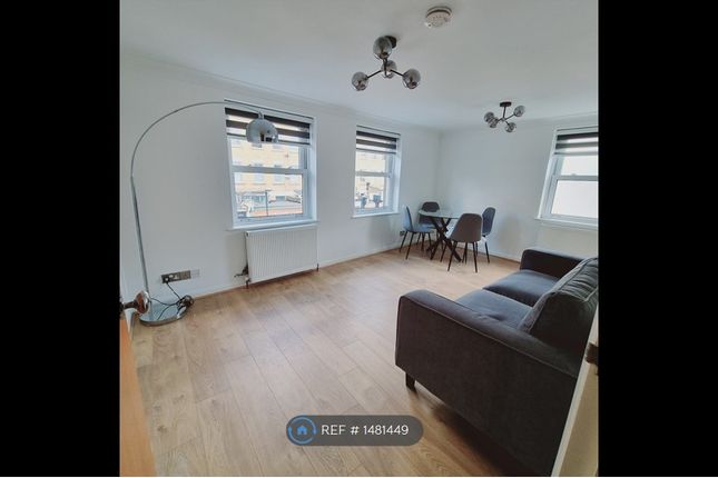 Flat to rent in Finsbury Park, London