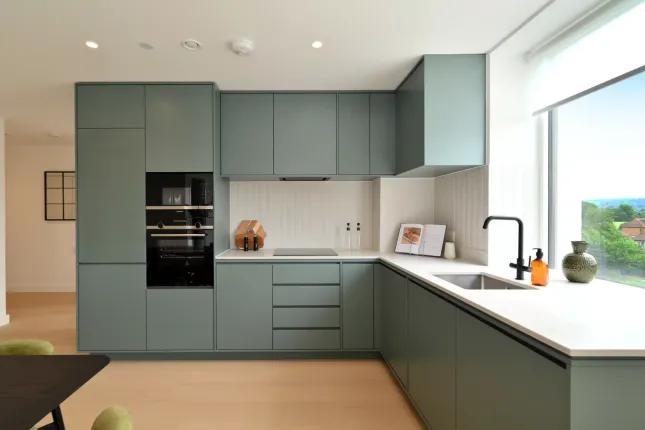 NW2 photo 4