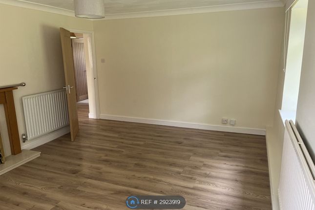 Elleray Court, Ash Vale photo 4