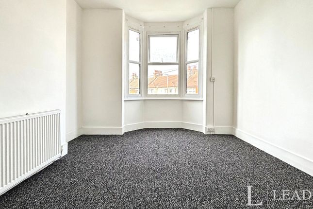 Room 5, 171, West Road, Westcliff-on-Sea photo 2