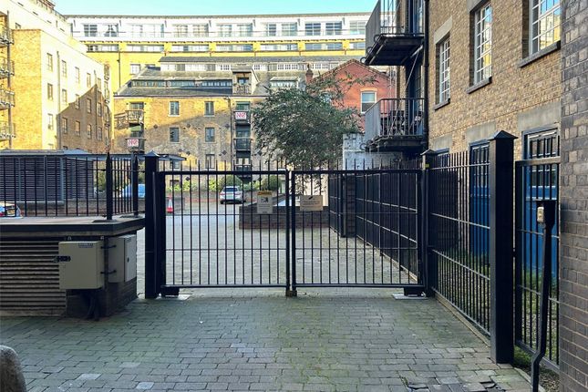 Thumbnail Parking/garage for sale in Curlew Street, London