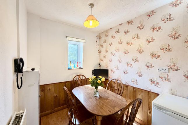 511, New Ashby Road, Loughborough photo 4