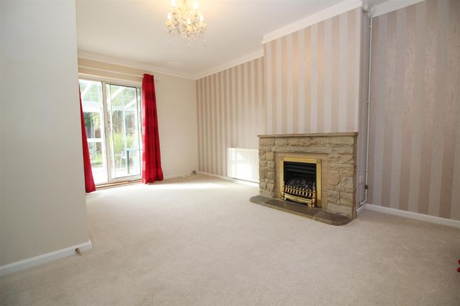 Property to rent in Oak Way, Crawley, West Sussex.