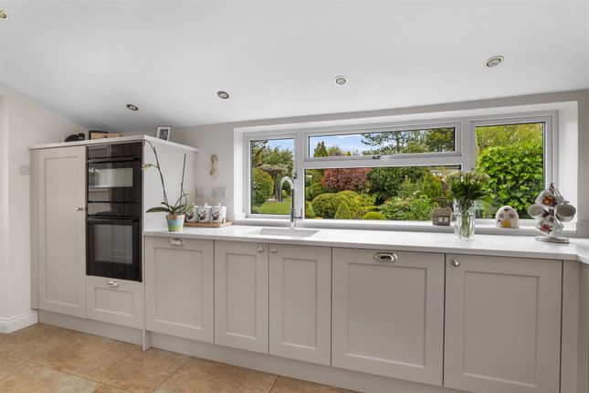 7, Oak Tree Lane, Alcester photo 4