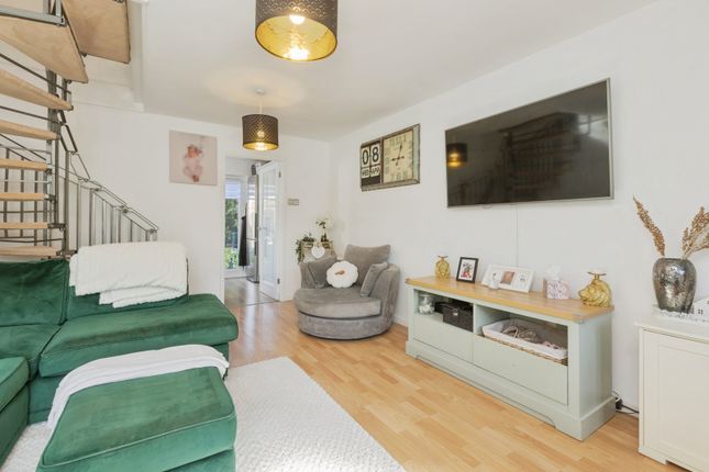 9, Doveney Close, Orpington photo 3