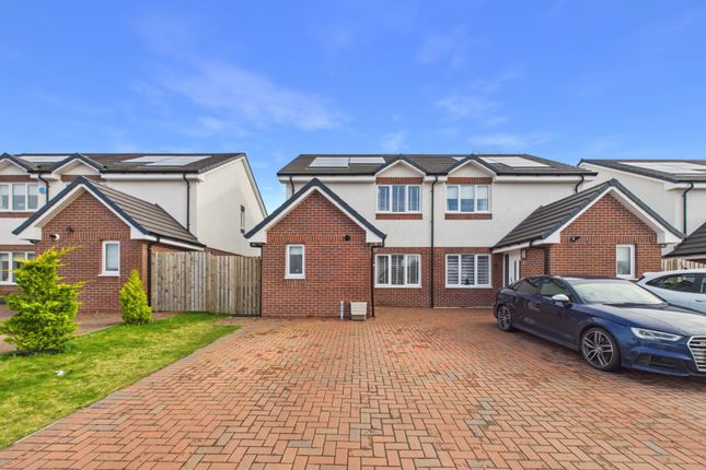 3-bed house on 11, Shearwater Grove, Lanark, £195,000