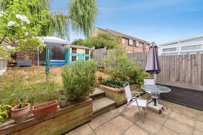 8, Liberty Close, Hertford photo 3