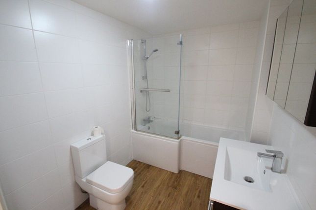 Flat to rent in Church Street, Leicester