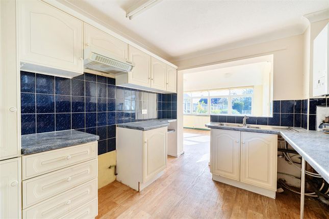 2, Jubilee Gardens, South Petherton photo 4